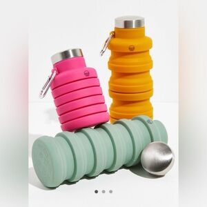 NWT Free People Movement Mayim 20oz Collapsible Carabiner Bottle
